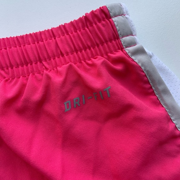 [2/25$✨] Nike Dry-fit Shorts ☀️ - Picture 3 of 5